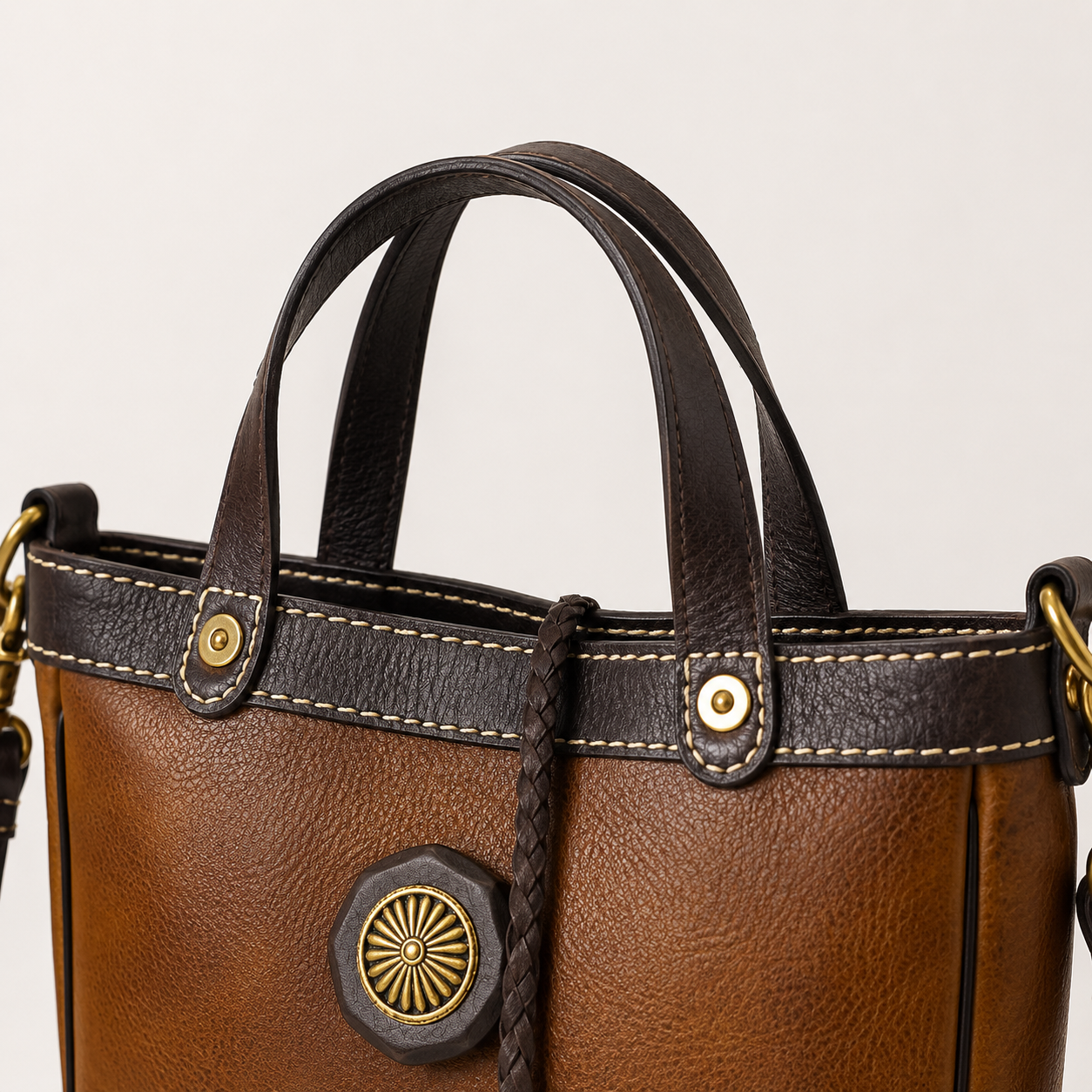 Heritage Full-Grain Leather Crossbody Tote Bag – ARBOR & GRAIN
